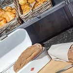 Отель Der Valk - Amsterdam 4*